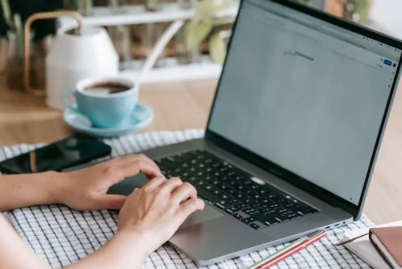 Internet grátis para Famílias Pobres