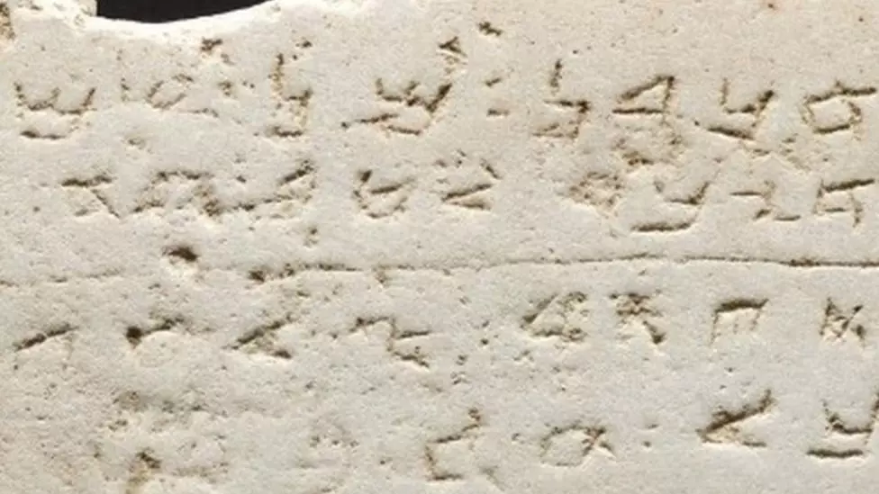 alfabeto fenicio para hebraico
